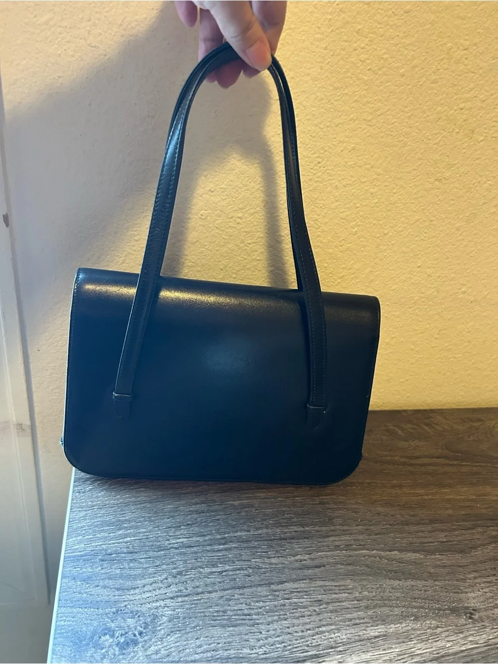 Vintage Small Gucci Black Leather Handbag - Picture 12 of 14